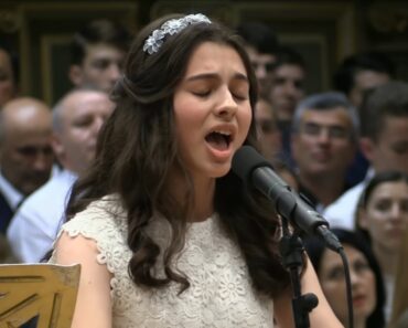 LAURA BRETAN – Yerushalayim Shel Zahav (Cantare in limba ebraica)